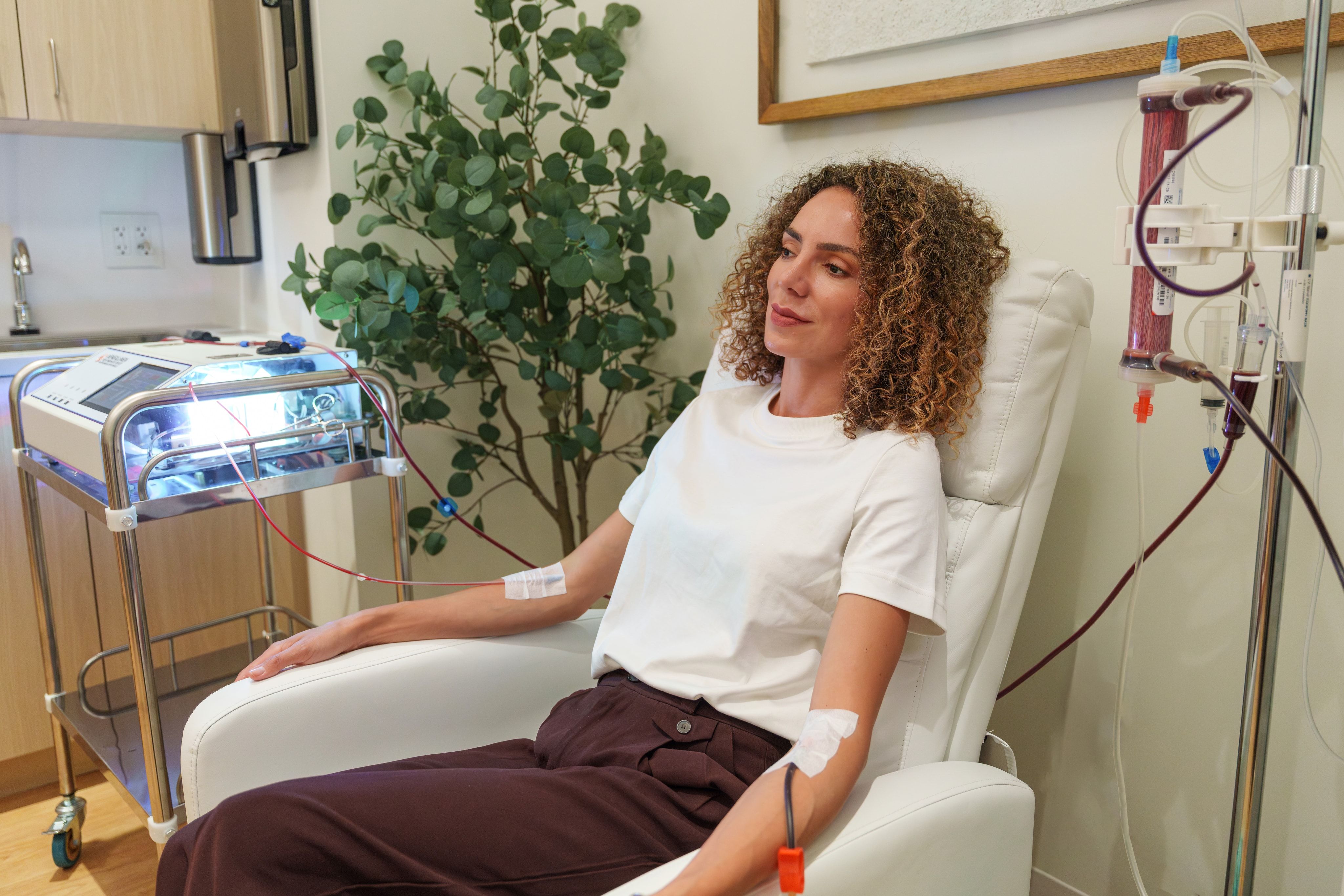 EBO2 session — clinic photography