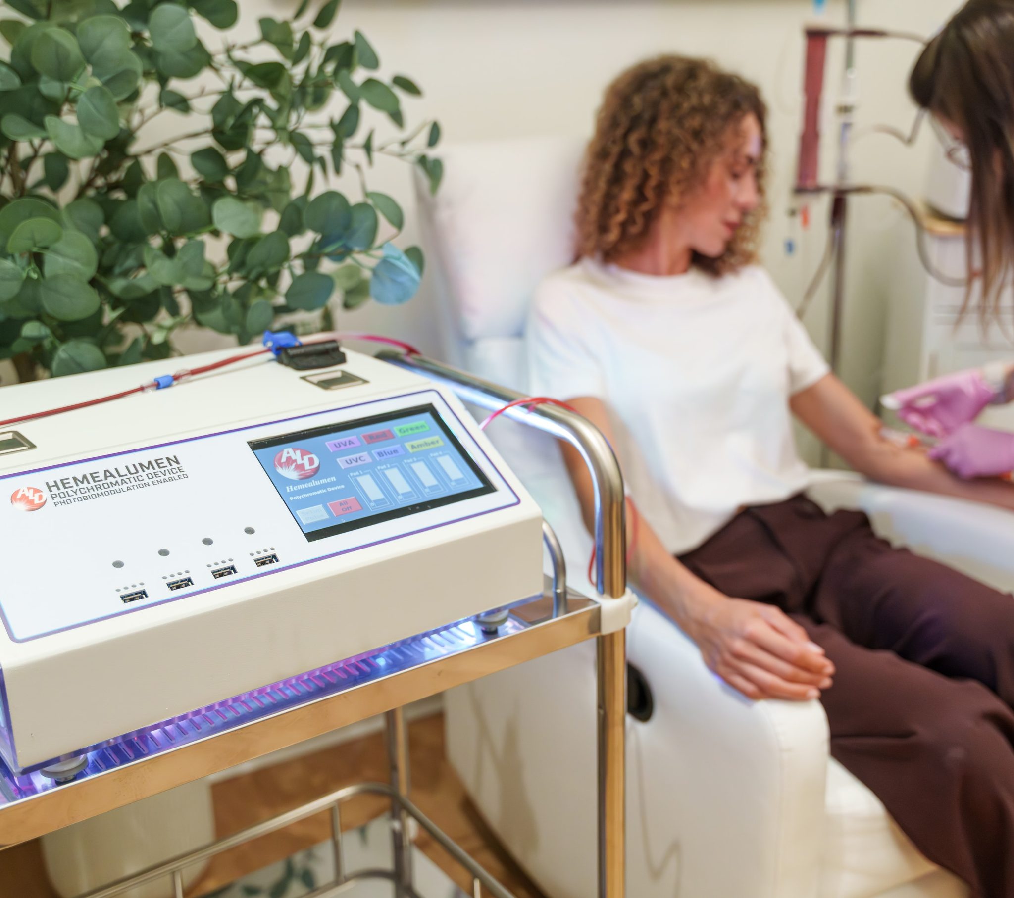 EBO2 blood-cleansing session — clinic photography