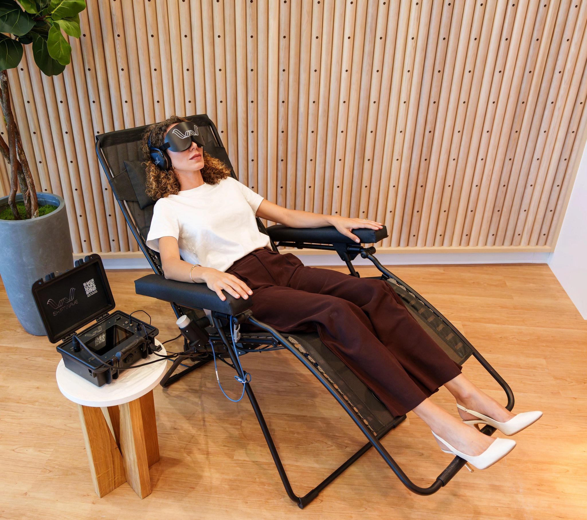 Shiftwave session — clinic photography