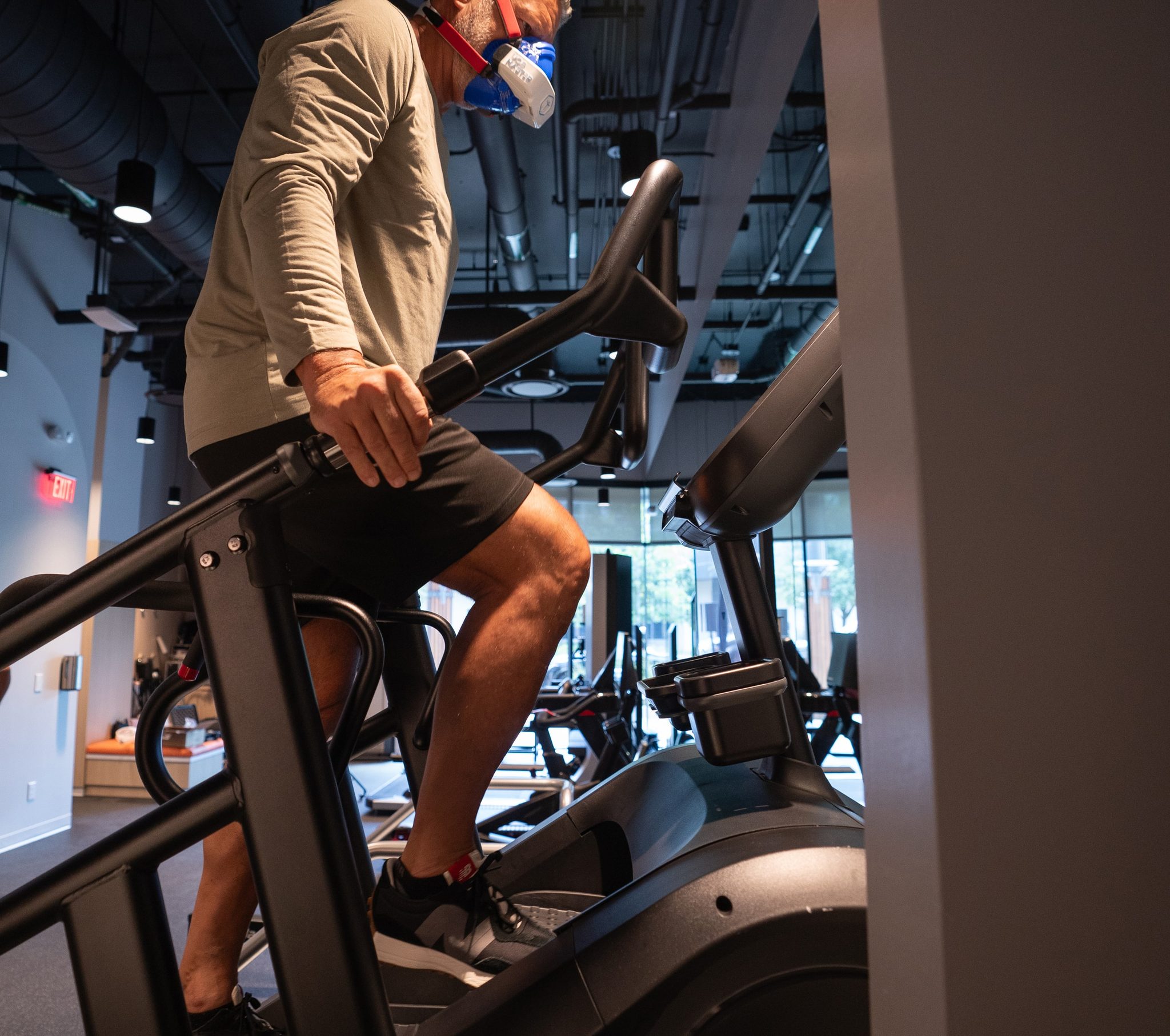 VO2 Max assessment session — clinic photography