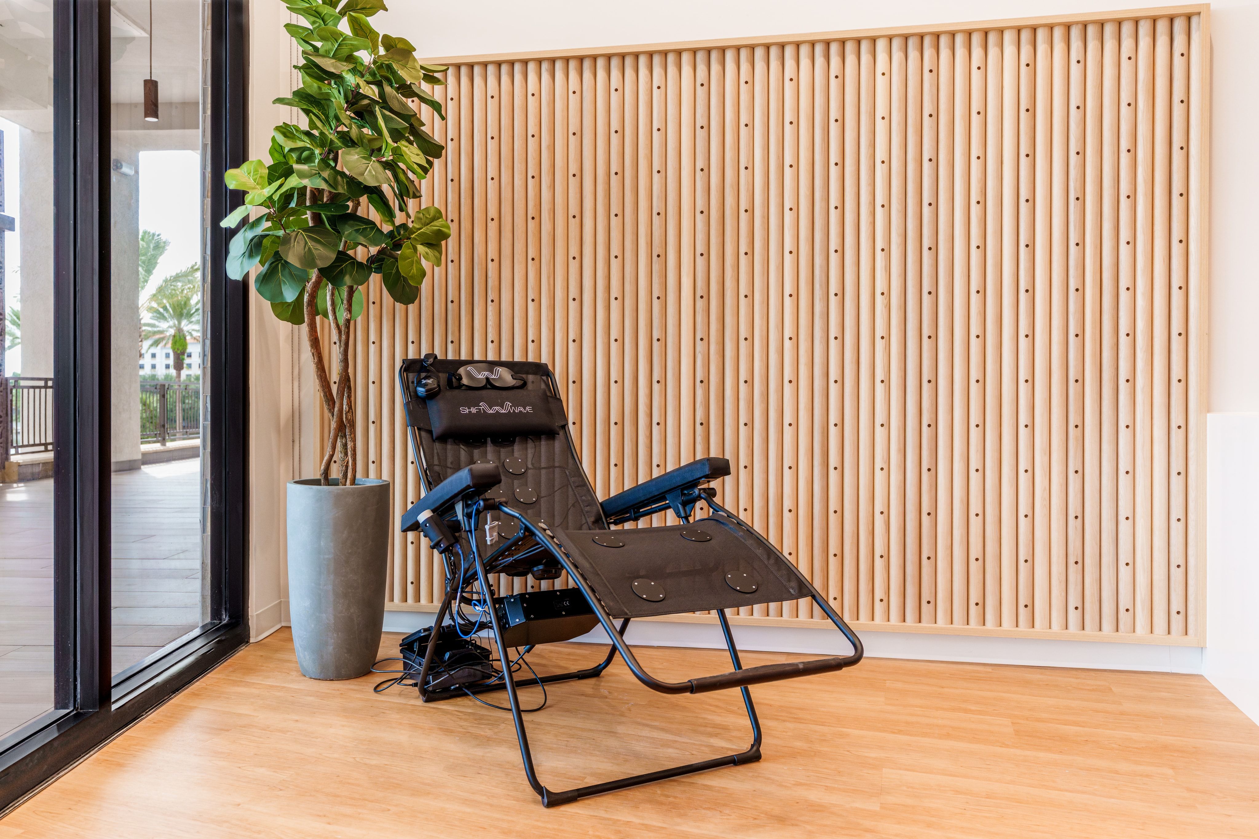Shiftwave session — clinic photography