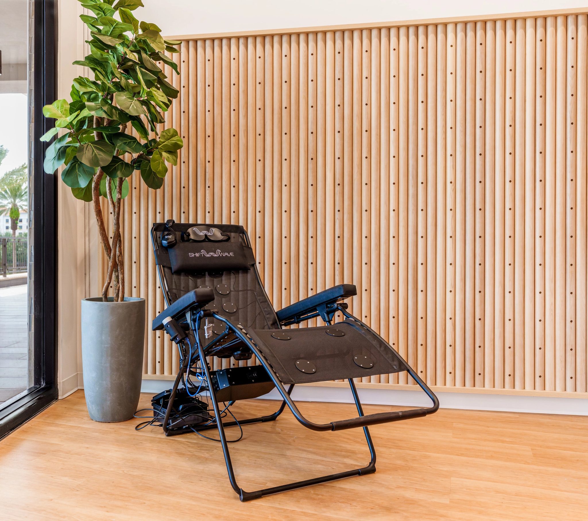 Shiftwave session — clinic photography