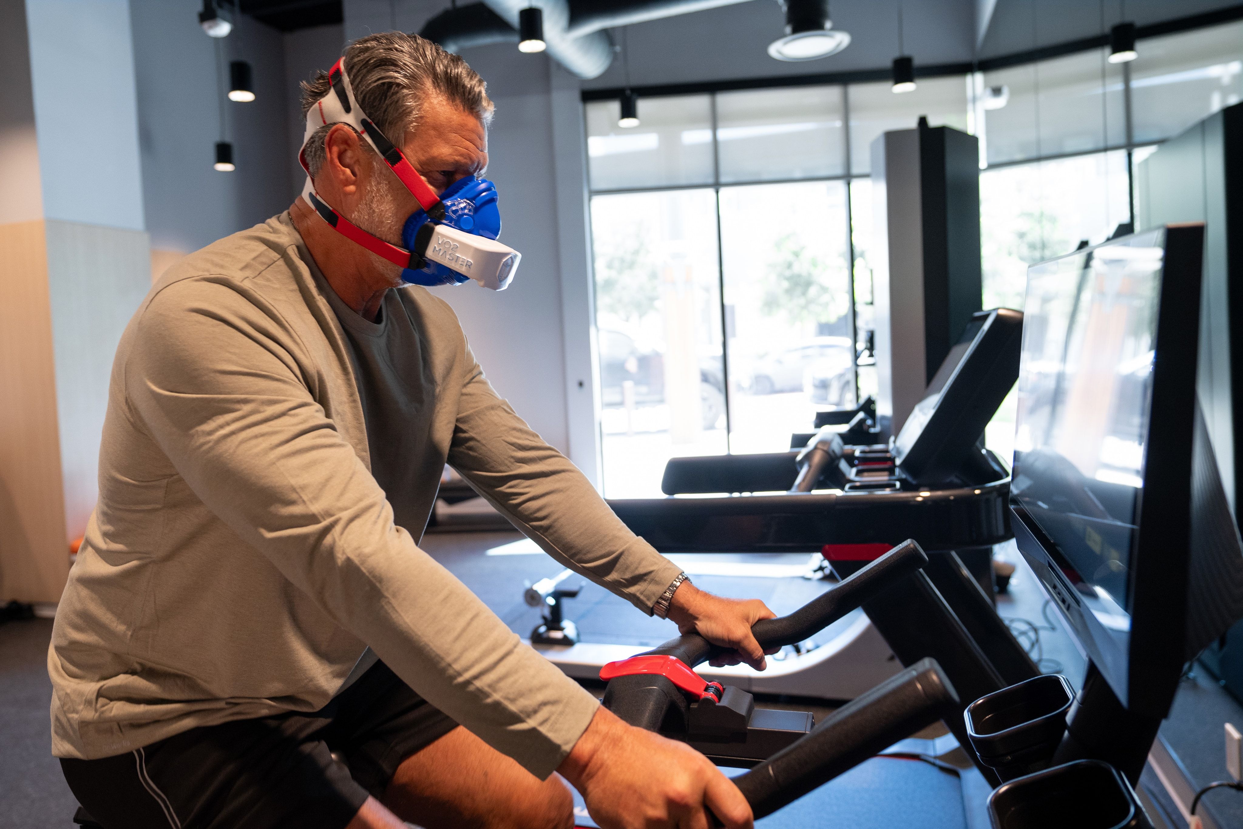 VO2 Max assessment session — clinic photography
