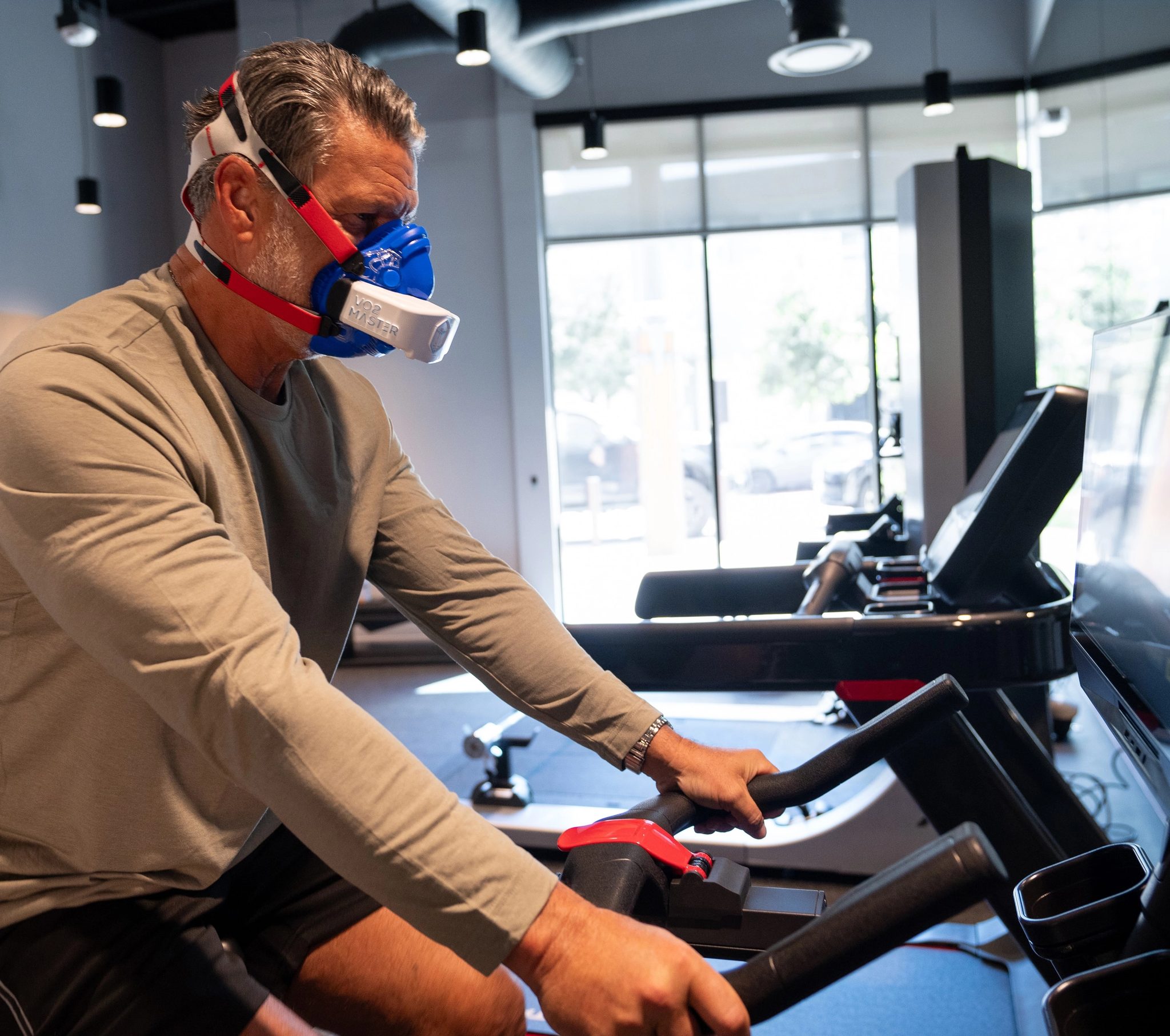 VO2 Max assessment session — clinic photography
